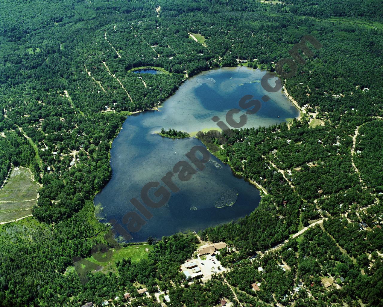 Aerial image of [5779] Geneva in Montmorency, MI with No frame