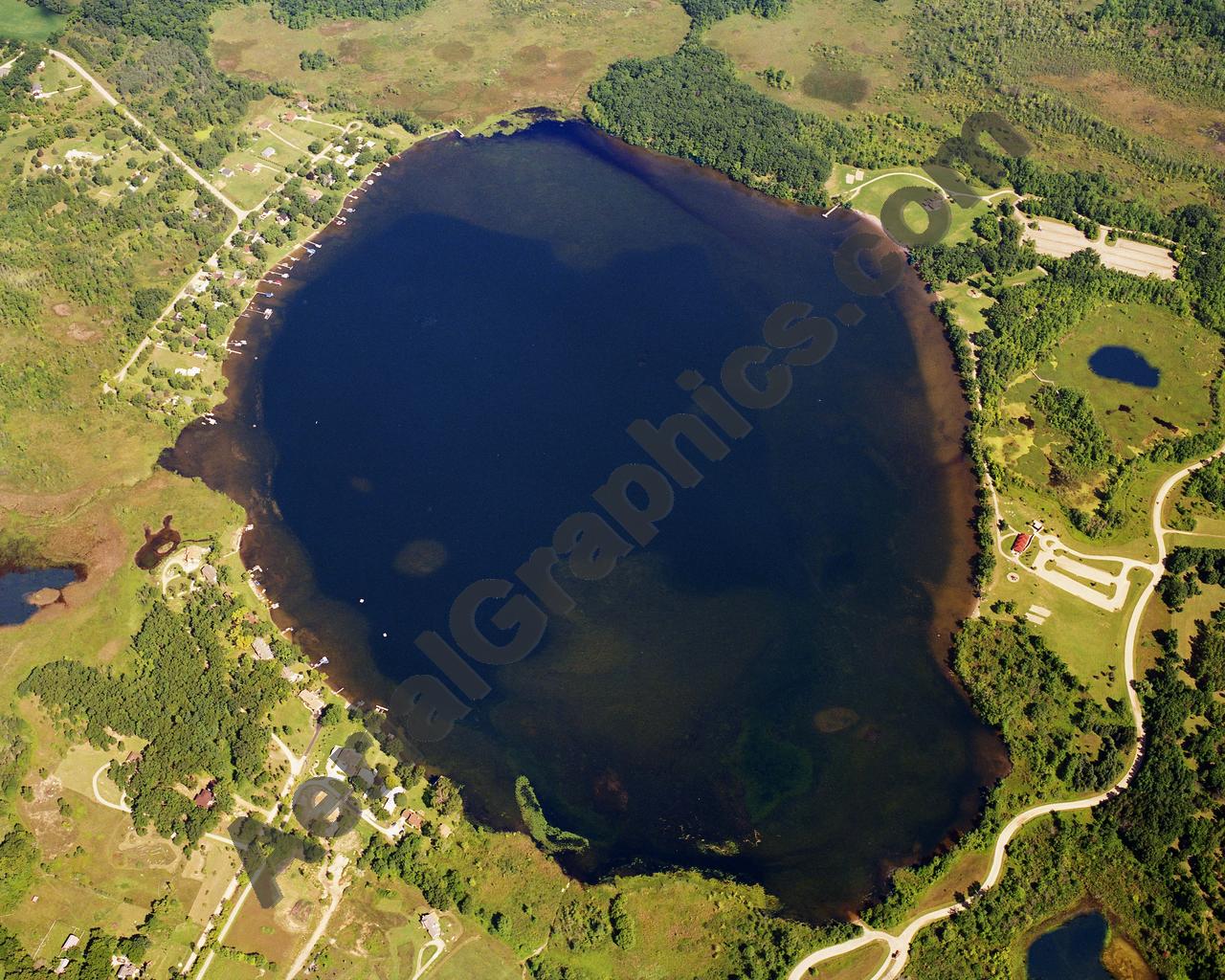 Aerial image of [5815] Independence Lake in Washtenaw, MI with No frame