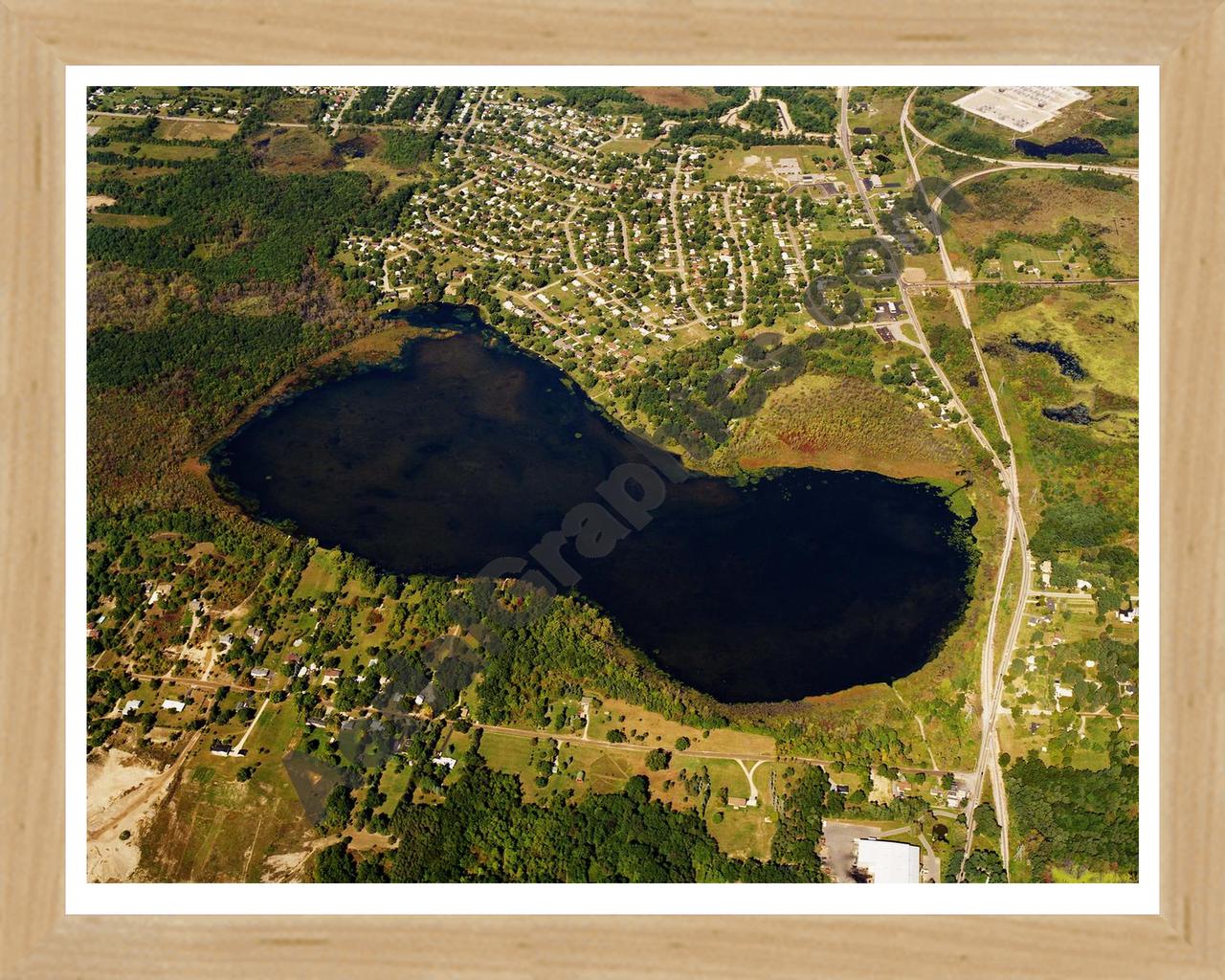 Aerial image of [5821] Judah Lake in Oakland, MI with Natural Wood frame