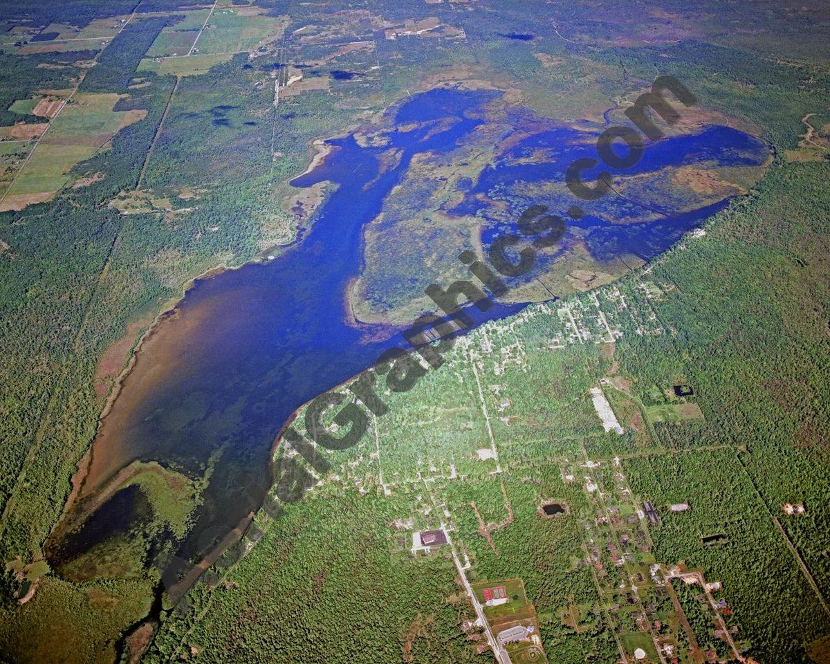 Aerial image of [5870] Tawas Lake in Iosco, MI with No frame