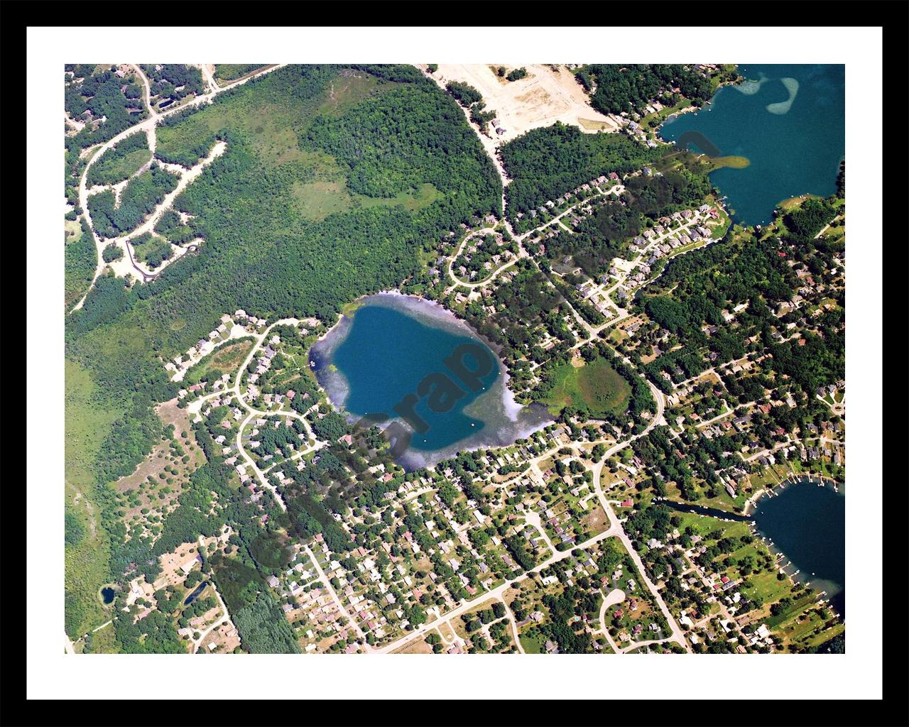 Aerial image of [5873] Bass Lake in Oakland, MI with Black Metal frame