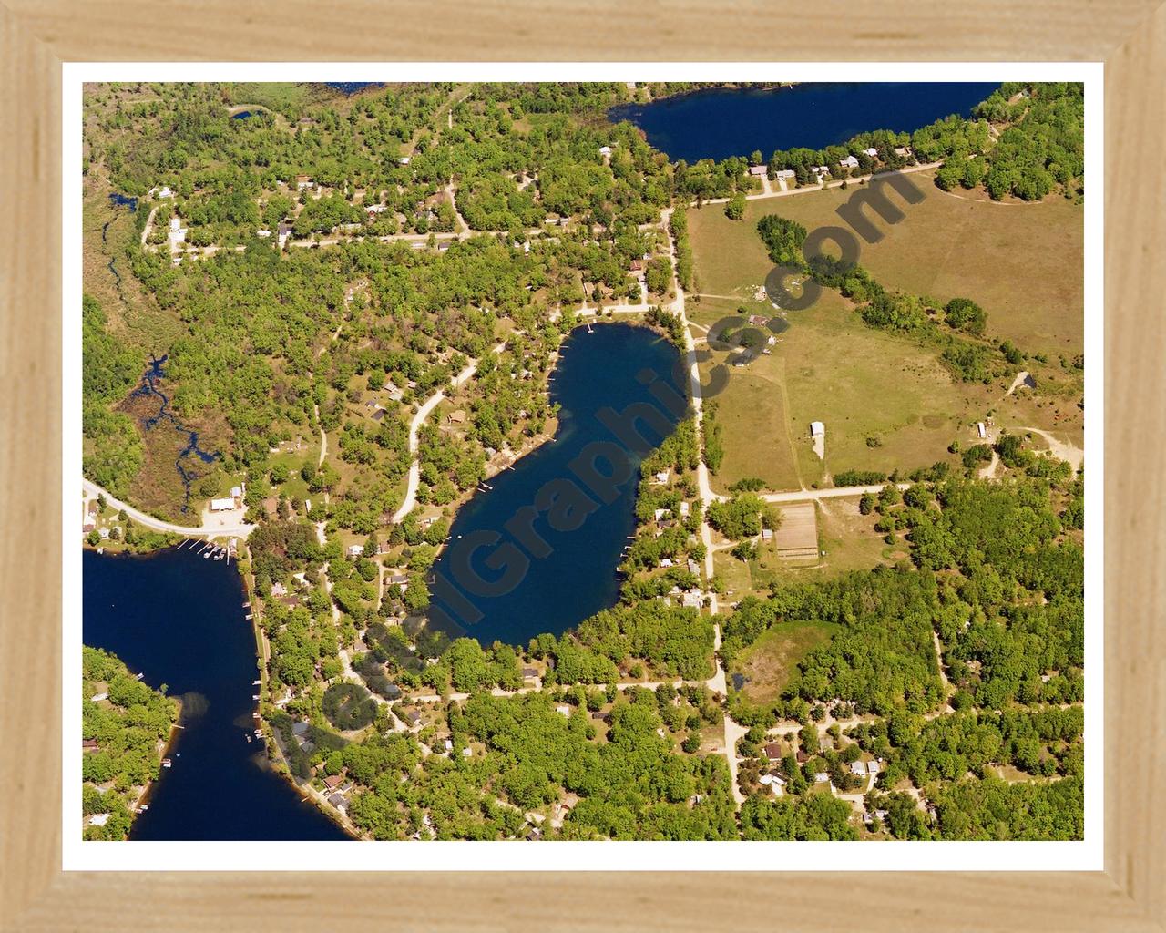 Aerial image of [5878] Bluegill Lake in Clare, MI with Natural Wood frame