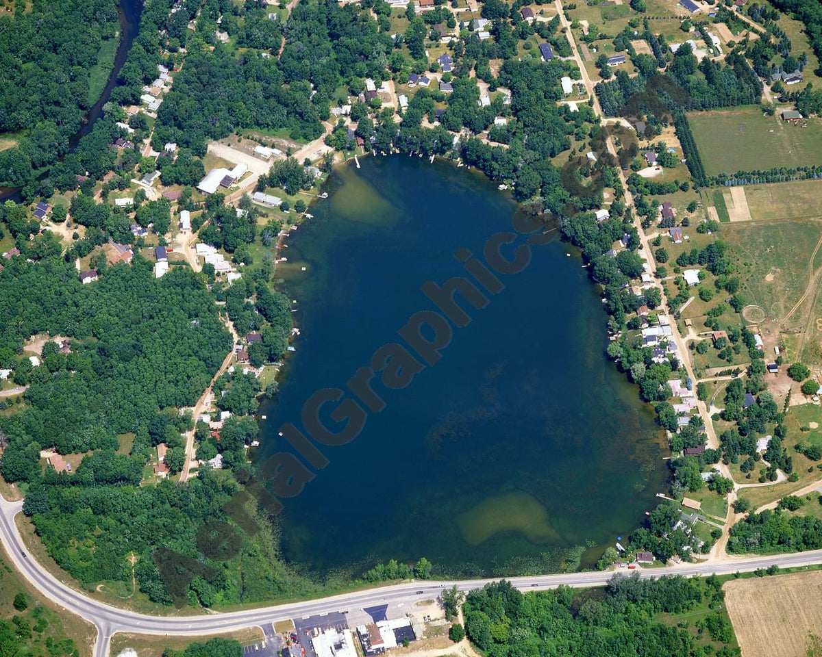 Aerial image of [5879] Buck Lake in Livingston, MI with No frame