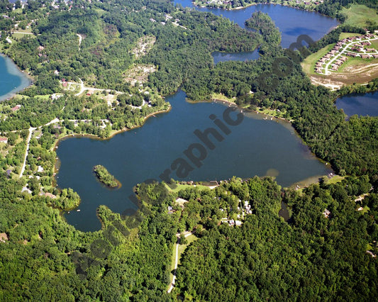 Aerial image of [5880] Sandy Bottom Lake in Livingston, MI with No frame