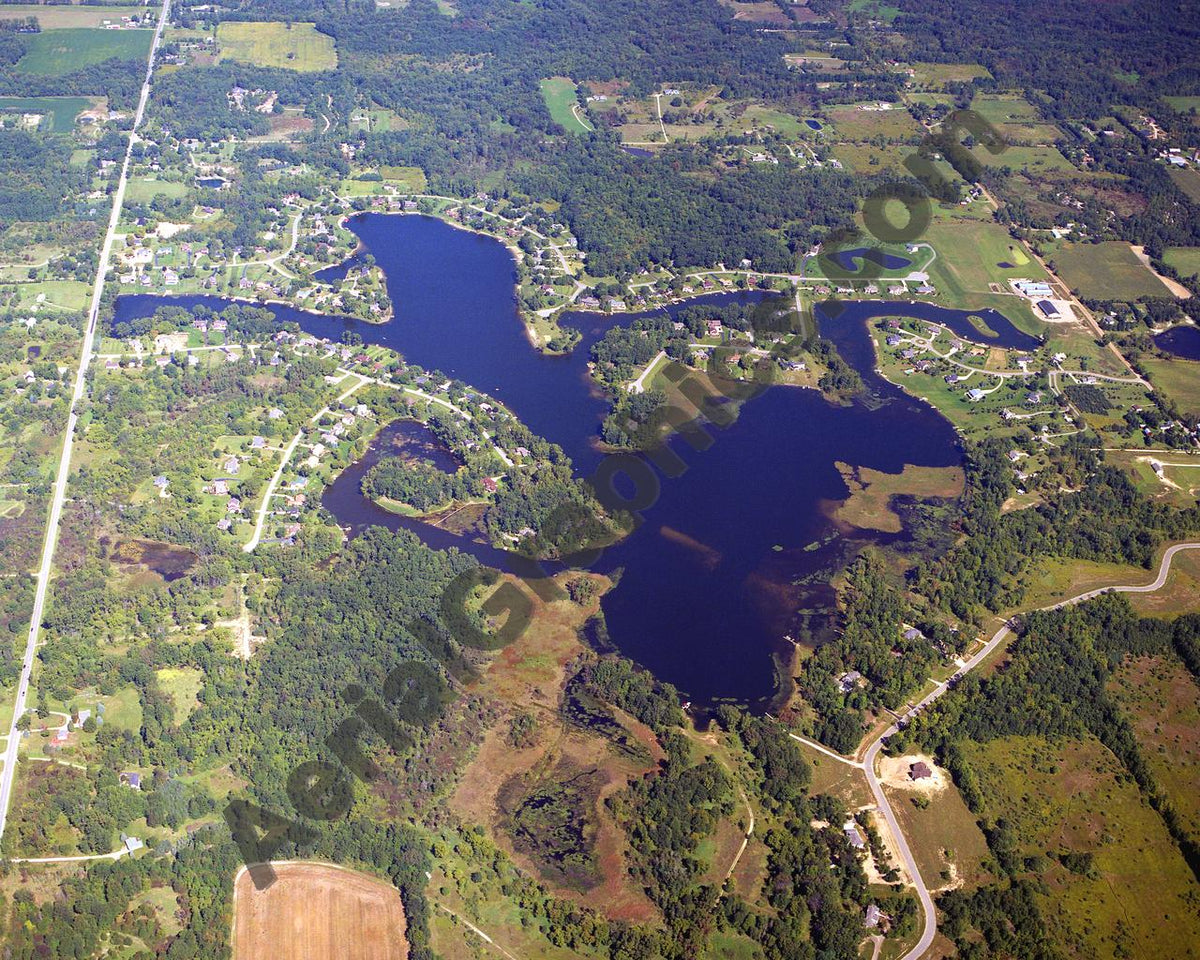 Aerial image of [5905] Leisure Lake in Shiawassee, Mi with No frame