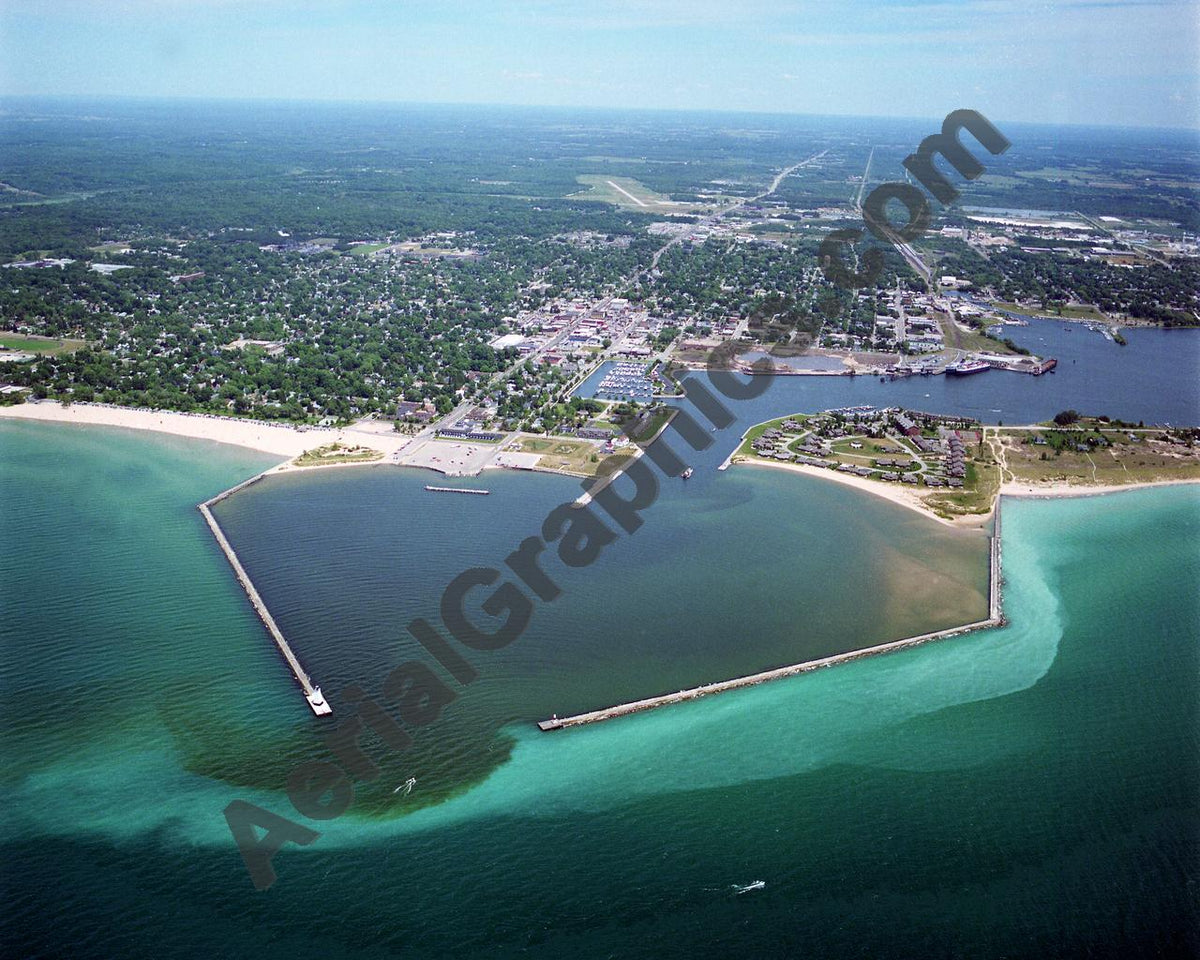 Aerial image of [5906] Ludington in Mason, MI with No frame