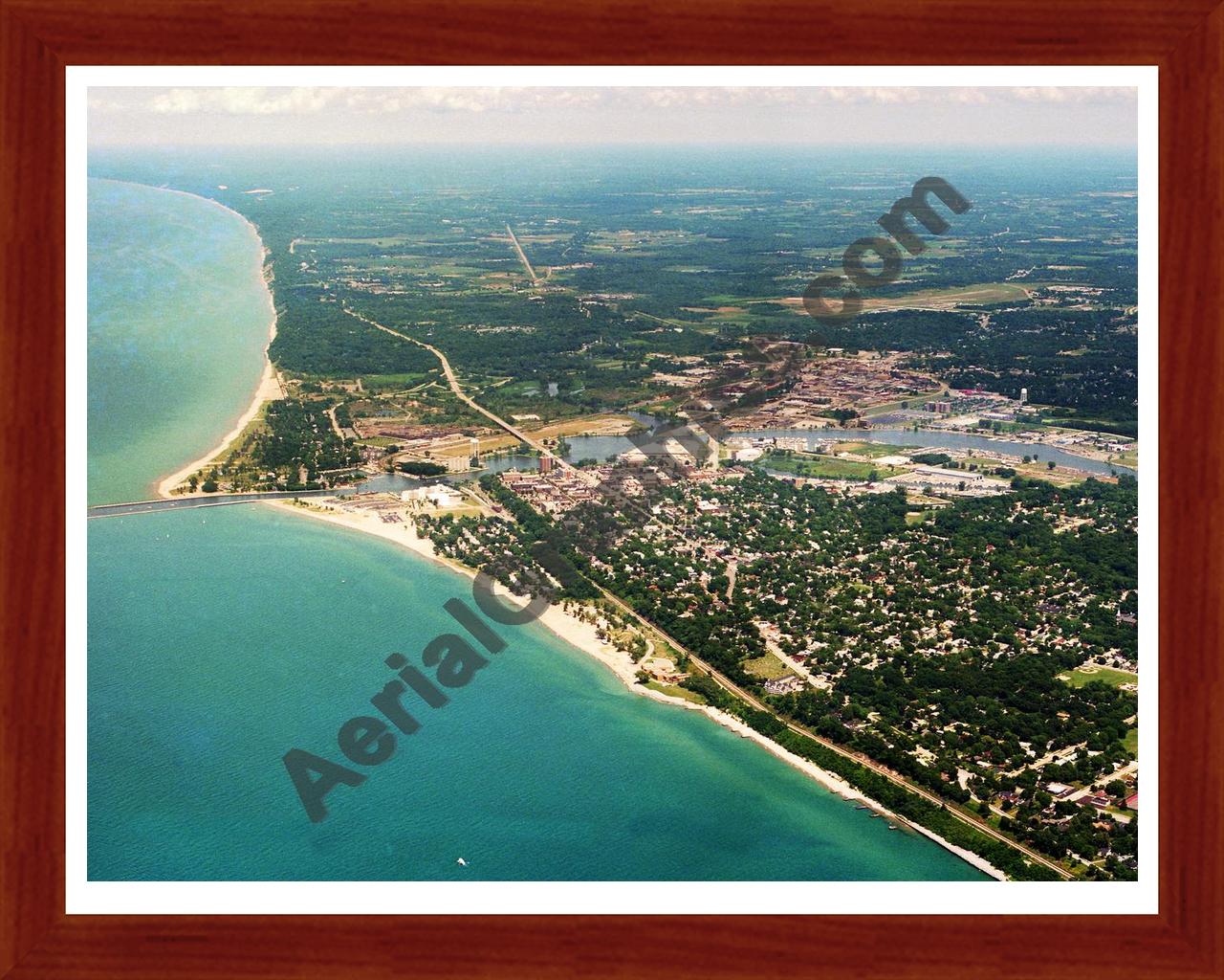 Aerial image of [5910] Benton Harbor in Berrien, MI with Cherry Wood frame