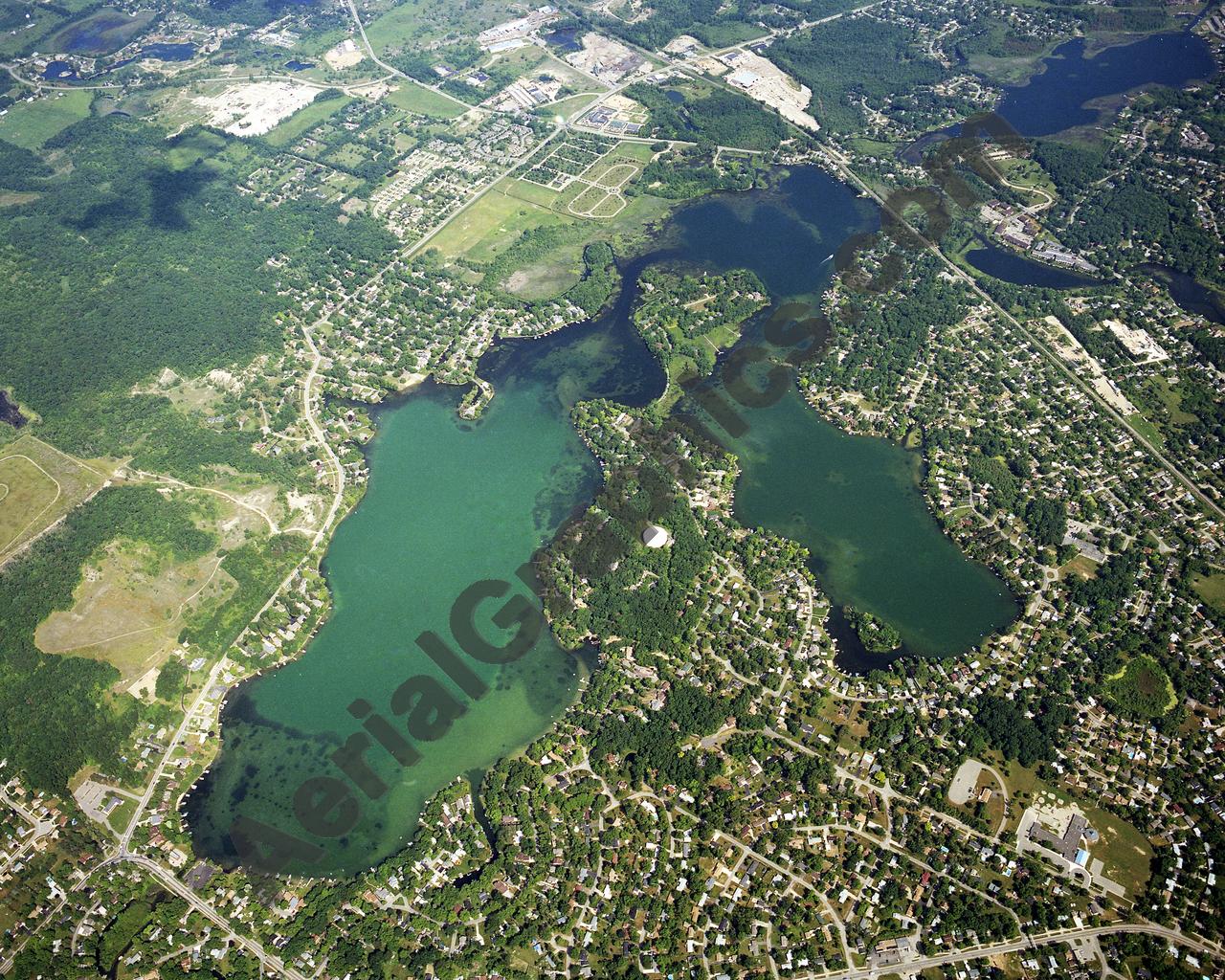 Aerial image of [5916] LOTUS LAKE/ MACEDAY LAKE in OAKLAND, MI with Canvas Wrap frame