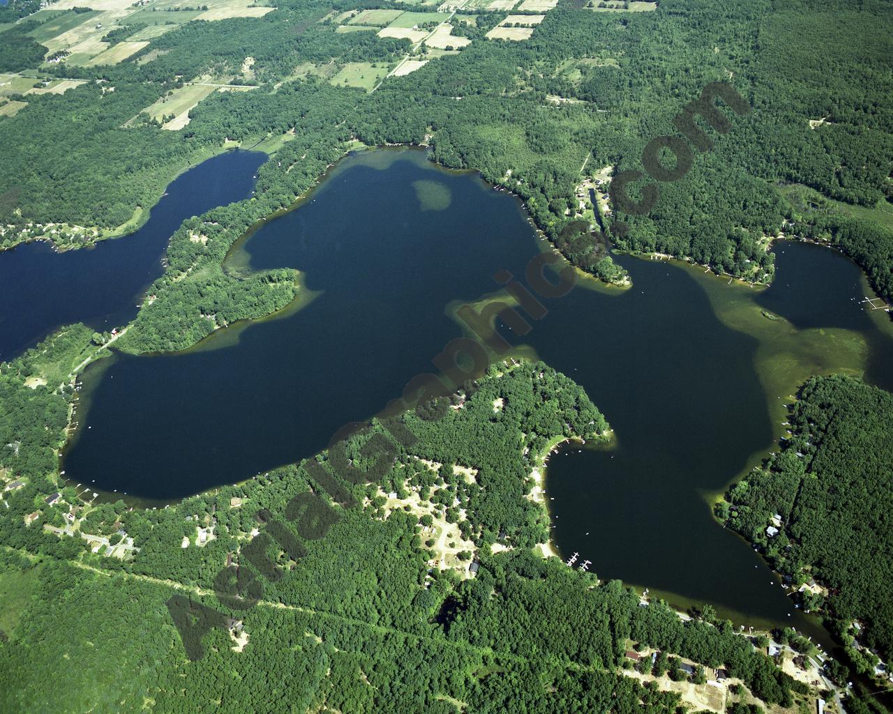 Aerial image of [629] Pickerel Lake in Newaygo, MI with No frame