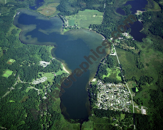 Aerial image of [650] Portage Lake in Jackson, MI with No frame