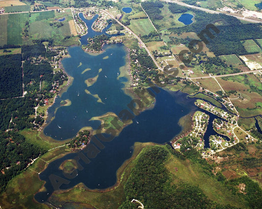 Aerial image of [732] Snow Lake with No frame