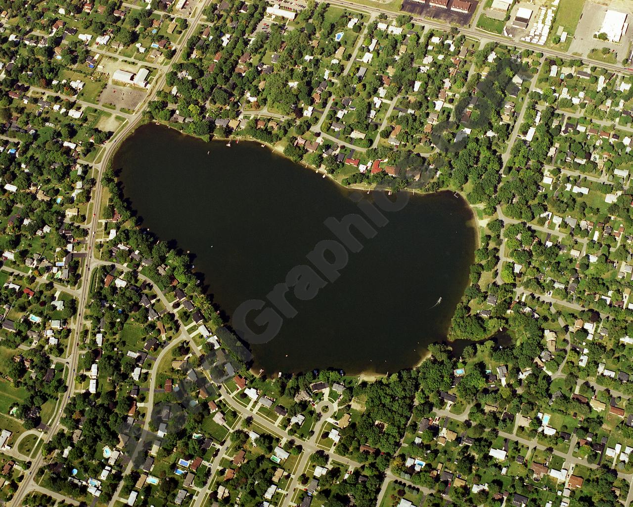 Aerial image of [959] Huntoon Lake in Oakland, MI with Canvas Wrap frame