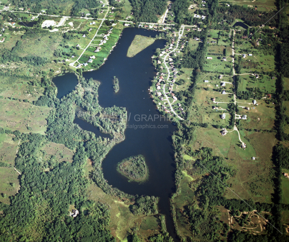 Lake Braemar in Oakland County, Michigan