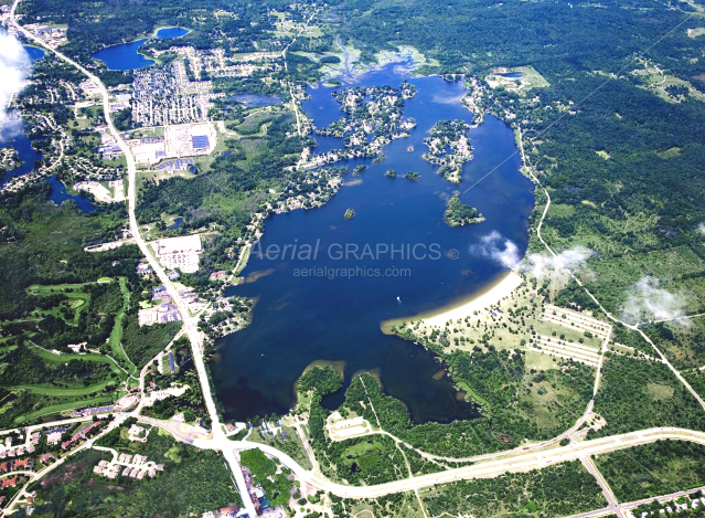 Pontiac Lake in Oakland County, Michigan