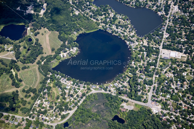 Round Lake in Oakland County, Michigan